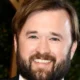 Haley Joel Osment deve ir a reuniões semanais do AA após prisão, diz jornal