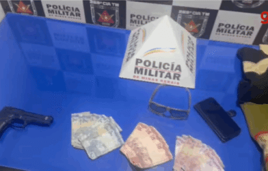 Homem é preso após assaltar padaria com simulacro de arma em Pirapora
