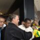 Indisposto Jair Bolsonaro deixa evento em frigorifico de Goiania 80x80