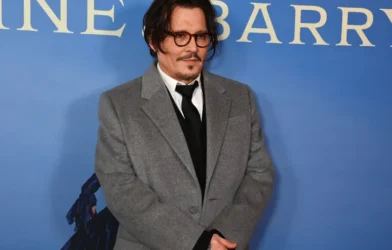 Johnny Depp faz raros comentários sobre ter criado os filhos em França