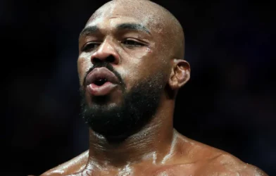 Jon Jones se aposenta do UFC aos 37 anos com 12 defesas de cinturão e muitas polêmicas