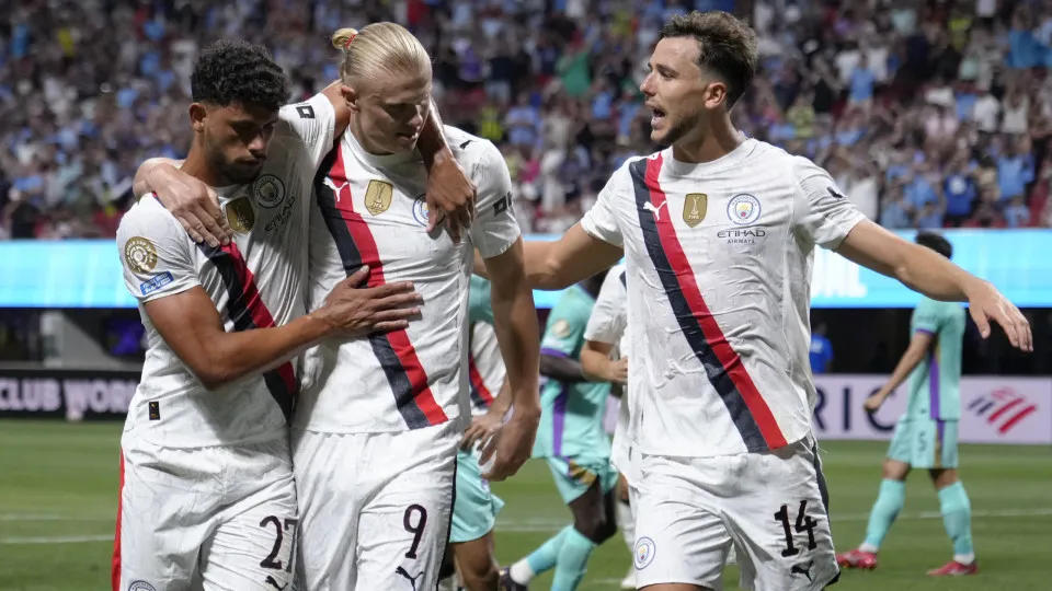 Manchester City 'atropela' Al Ain e acompanha Juventus para as oitavas