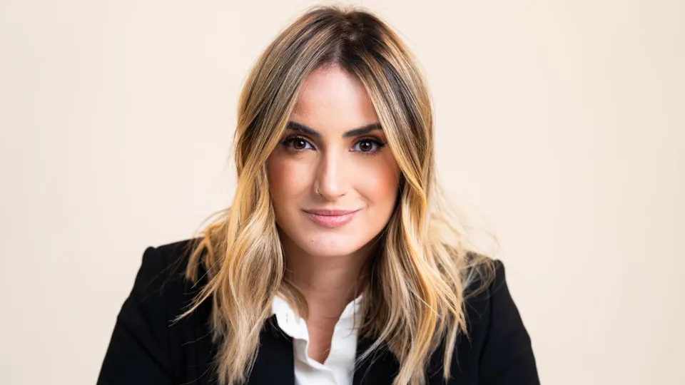 Mari Palma assume namoro com humorista Osmar Campbell dois anos após divórcio