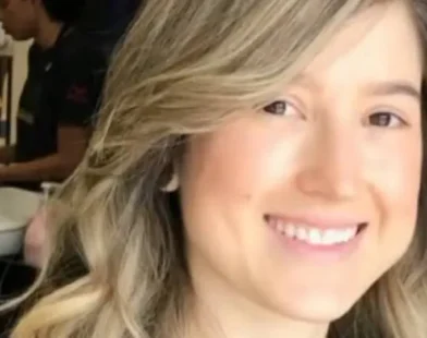 Médico suspeito de matar a mulher envenenada está preso por culpa da mãe, diz advogado