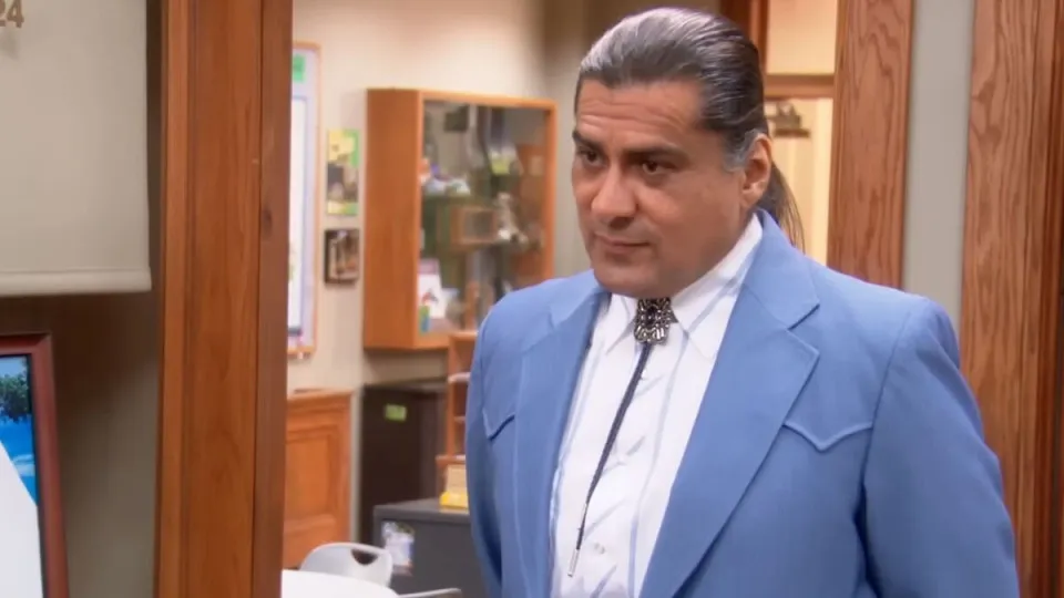 Morre Jonathan Joss, ator de 'Parks & Recreation', vítima de ataque homofóbico a tiros