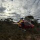 Motociclista é resgatado por helicóptero após acidente em trilha no Norte de Minas