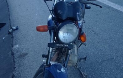 Motociclista morre após atropelar pedestre e cair na BR-262, em Pará de Minas