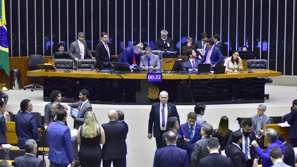 Motta: não há compromisso de aprovar alternativa à elevação do IOF