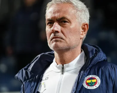 Mourinho é alvo de complô e crise derruba cúpula do futebol turco