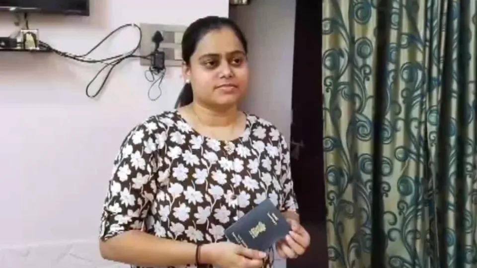 Mulher se atrasa em 10 minutos e perde voo da Air India: "Um milagre"