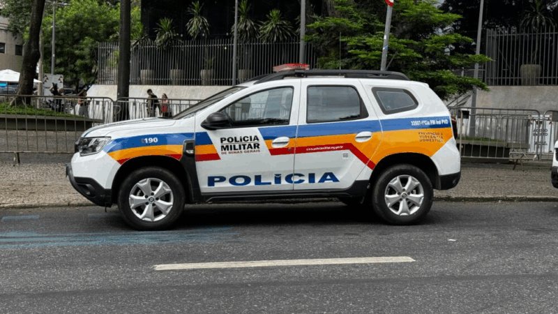 PM apreende drogas e cumpre mandado de prisão em Bocaiuva