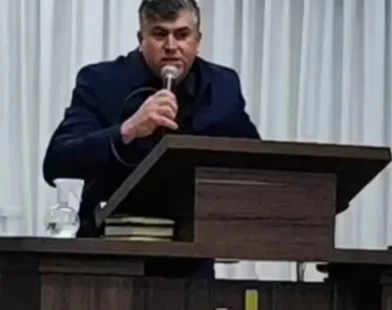 Pastor morre durante culto transmitido ao vivo em Caxias do Sul
