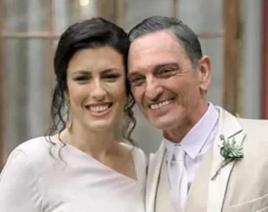 Paulo Miklos anuncia fim do casamento com Renata Galvão