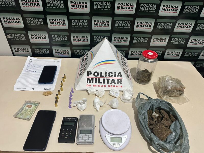 Polícia apreende drogas, munições e prende suspeito de tráfico em Bocaiuva