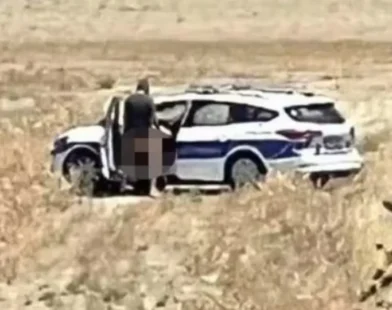 Policiais são flagrados fazendo sexo na viatura em plena luz do dia