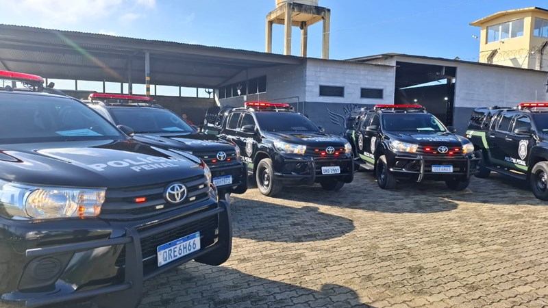 Projeto de Ressocialização no CDRL de Linhares entrega cinco viaturas reformadas à Polícia Penal do ES