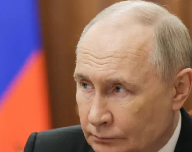 Putin descarta morte de Khamenei e propõe trégua entre Irã e Israel
