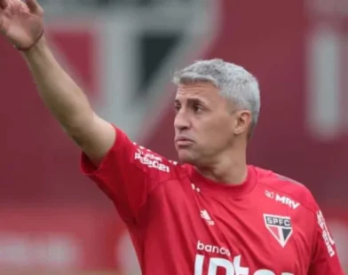 São Paulo vê Crespo por detalhes e já tem acordo por dívida antiga