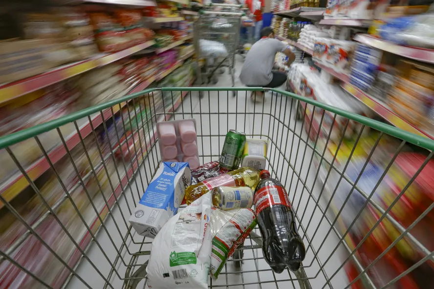 Setor produtivo reage e pede retirada da MP que amplia tributos sobre crédito e consumo