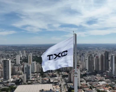 TXC hasteia bandeira em arranha-céu no coração do agro brasileiro