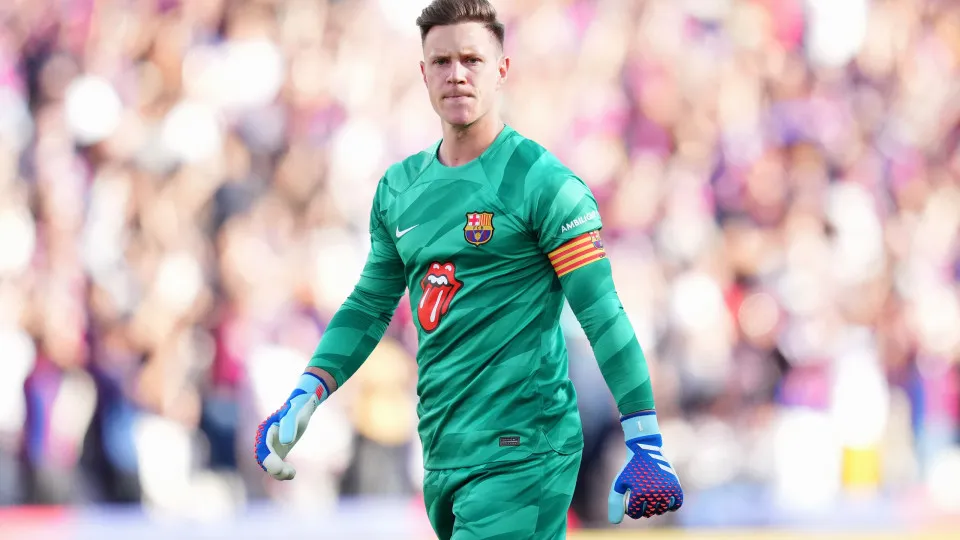 Ter Stegen pode deixar o Barcelona rumo ao Al Hilal, da Arábia Saudita