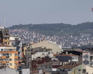 Terremoto de 5,8 atinge a Turquia, mata adolescente e fere 69; veja