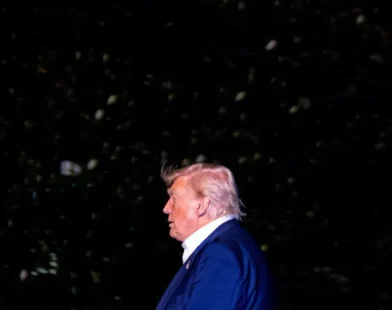 Trump falará com Putin e Zelensky na 2.ª-feira: “Fim do banho de sangue"