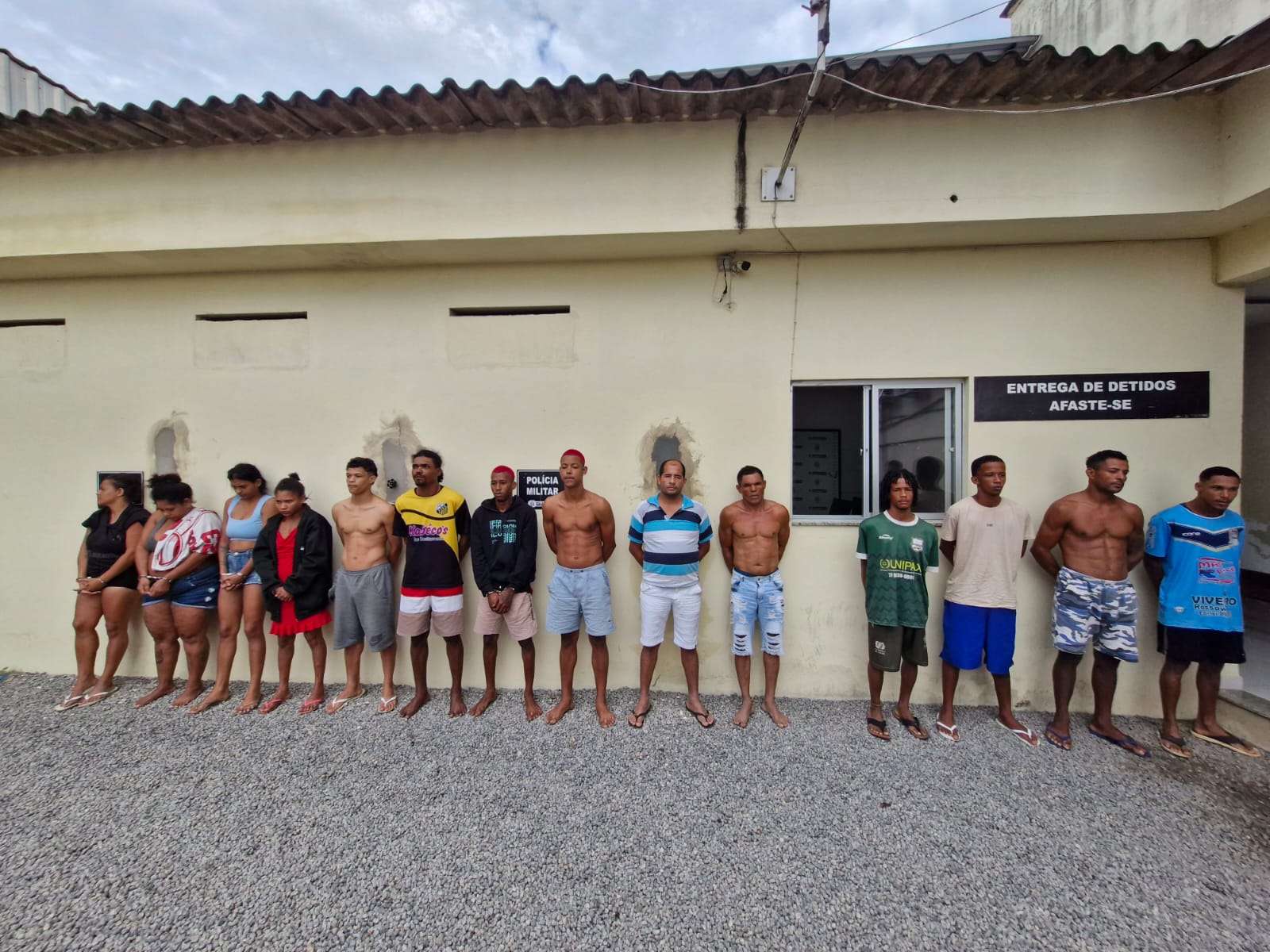 VÍDEO - Polícia Civil de Rio Bananal prende 14 pessoas durante a “Operação Bandido Não se Cria”