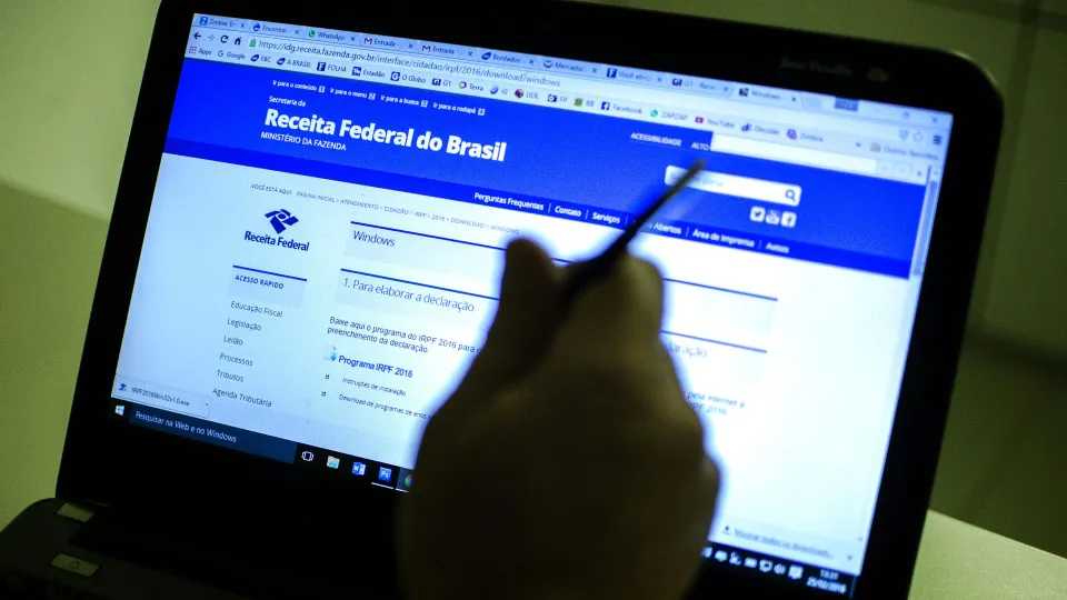 Veja quando será pago o terceiro lote do IR 2025 e quem pode entrar nele