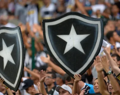 Venda de ingressos para Vasco x Botafogo em Brasília começa hoje