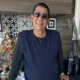 Zeca Pagodinho compartilha foto clássica com roupa de inverno e diverte seguidores